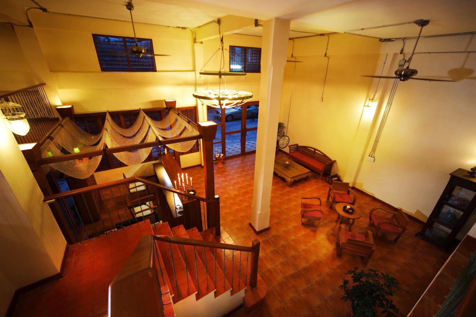 Siamese Views Lodge Бангкок Экстерьер фото